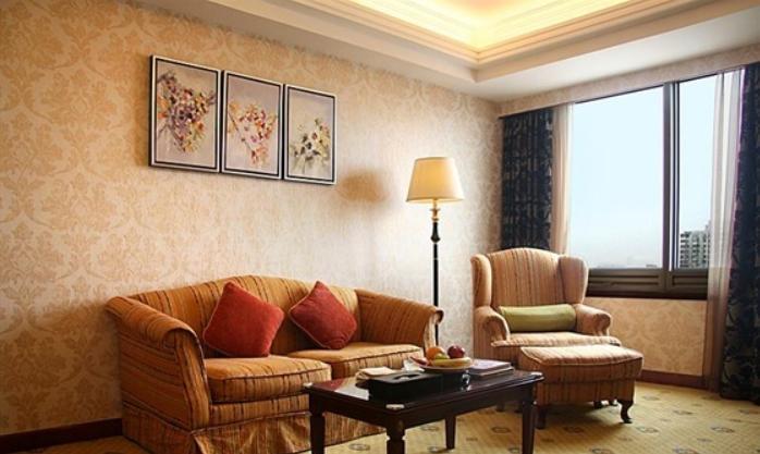 ווהאן Ramada Plaza Tianlu Hotel חדר תמונה